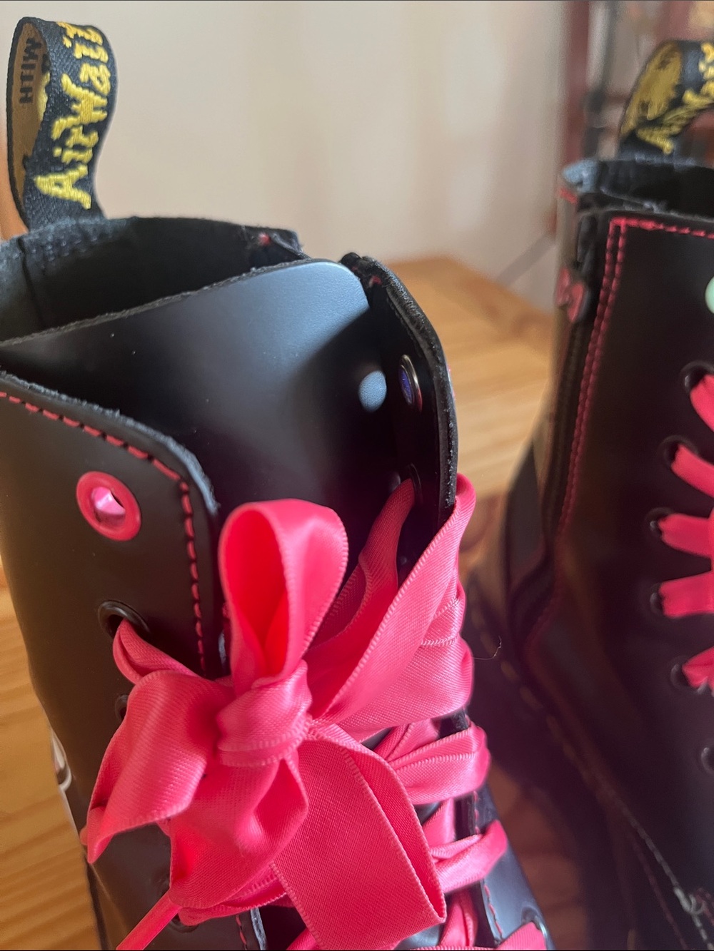 Dr. Martens x Hello Kitty and Friends Jadon - Picture 6 of 15